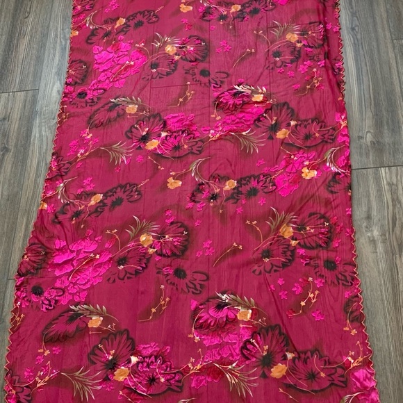 Scarf - Picture 3 of 7